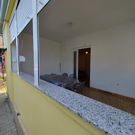 Apartments Kocijan Sukosan Exterior photo