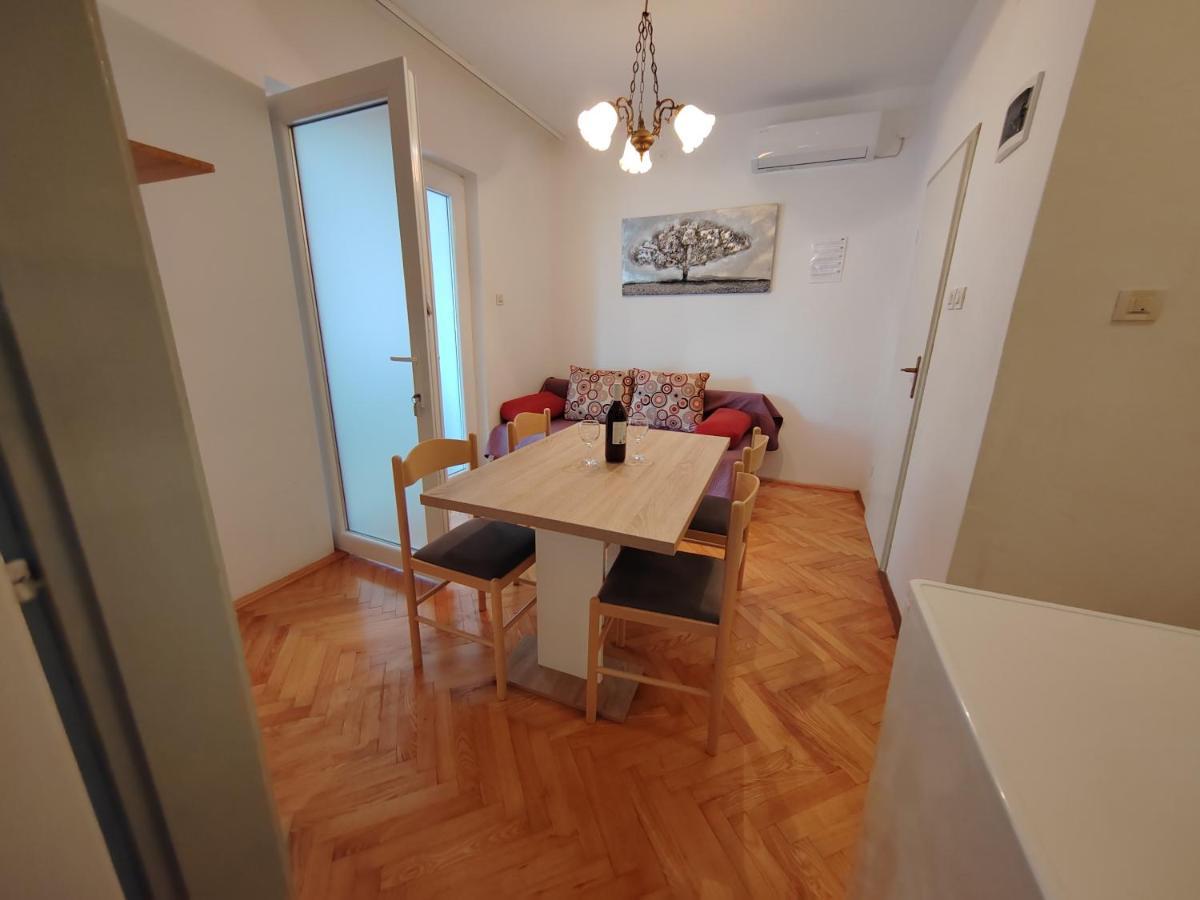Apartments Kocijan Sukosan Exterior photo